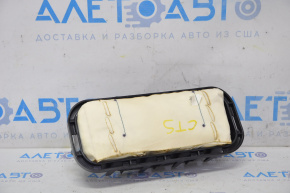 Passenger airbag in the dashboard of the Cadillac CTS 14-