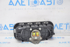 Passenger airbag in the dashboard of the Cadillac CTS 14-