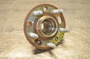 Chevrolet Camaro 16-23 rear right hub, type 1