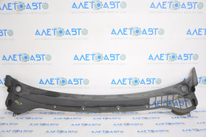 Wiper grille plastic Chevrolet Volt 11-15 right corner broken