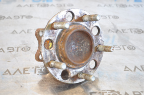 Rear left hub Chrysler 200 11-14