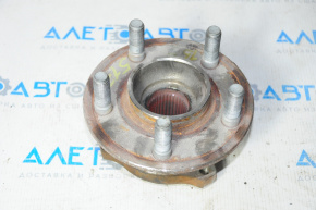 Rear left hub Dodge Challenger 09-14