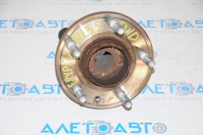 Rear left hub Ford Explorer 11-19