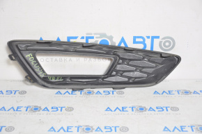 Left bumper grille for Ford Focus mk3 15-18, fog light mounting, type 2