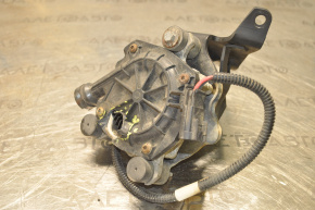 GMC Terrain 10-17 Air Pump Broken Rear Cover
