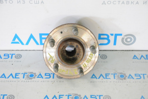 Rear left hub GMC Terrain 10-17 FWD