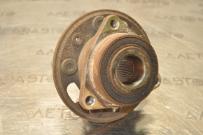 Hub front right GMC Terrain 10-17 type 1