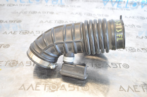 Air duct to manifold left Infiniti G37 4d 08-13