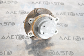 Hub front right Infiniti G25 G35 G37 4d 06-14 RWD