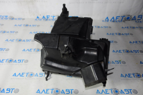 Air filter housing Infiniti JX35 QX60 13-15 broken fastener