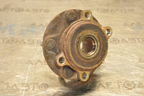Front right hub Mazda 3 14-18 BM