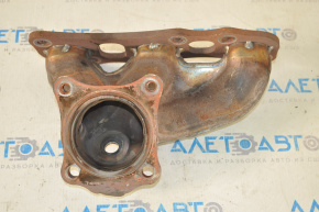 Rusty rear exhaust manifold for a Nissan Murano z52 15-24