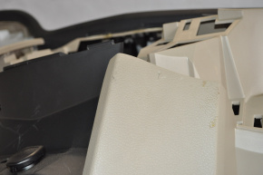 Torpedo front panel without AIRBAG Nissan Rogue 14-20 beige, scratches