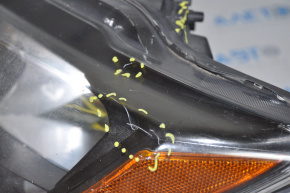 Headlight front left Nissan Rogue 14-16 bare halogen broken fastening broken housing, scratch on glass