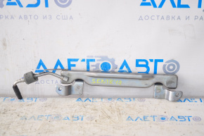 Fuel rail Nissan Sentra 13-19 1.8