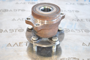 Rear right hub Subaru Impreza 17-23 GK