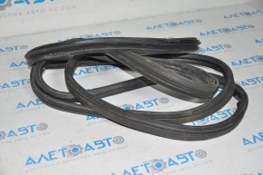 Subaru Outback 10-14 trunk door rubber seal