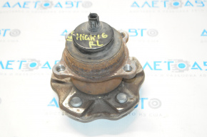 Rear left hub Toyota Highlander 14-19 FWD