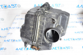 Toyota Rav4 06-12 air filter housing without flow meter