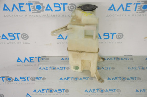 Toyota Sequoia 2008-22 Windshield Washer Reservoir with Cap and Without Headlight Washer