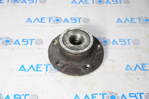 Rear right hub VW Jetta 11-18 USA