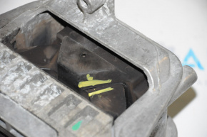 Right engine mount VW Jetta 11-14 USA 2.5 slightly torn