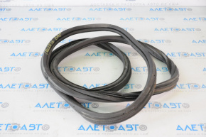 Chevrolet Cruze 16- trunk lid seal