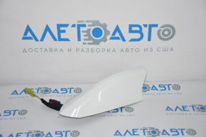 Chevrolet Volt 16-fin antenna