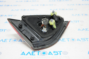 Right inner trunk lid light for Chrysler 200 15-17