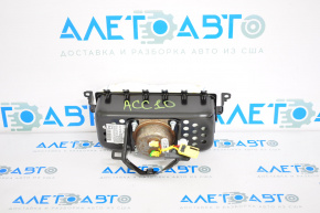 Honda Accord 18-22 passenger airbag in the dashboard