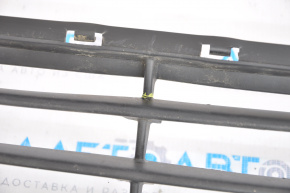 Lower grille of front bumper in assembly Hyundai Elantra UD 11-13 prerest without chrome, cracks