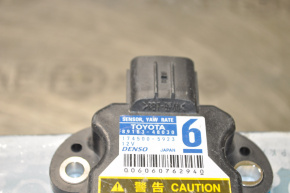 Yaw Rate sensor Lexus CT200h 11-17