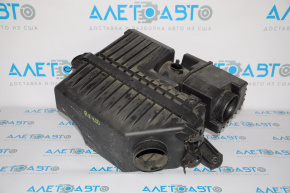 Lexus RX400h 06-08 air filter housing without flow meter