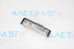 Left tailgate number plate light for Lexus RX300 RX330 RX350 RX400h 04-09