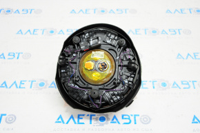 The airbag in the steering wheel of the driver's side of the Ford Mustang mk6 15-17 exploded.