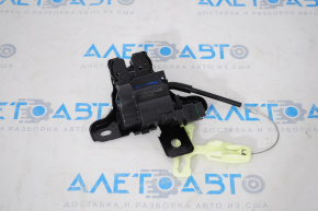 Ford Mustang mk6 15-coupe trunk lid lock