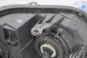 Headlight front left Subaru Forester 14-16 SJ prerest halogen, missing one mount, broken two