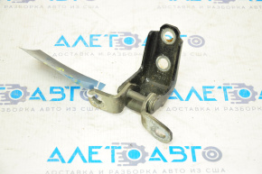 Lower rear right door hinge for a 1993 Honda Accord