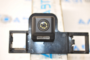 Rear view camera Toyota Sienna 11-16 glass chip