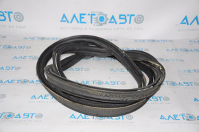 Ford Focus mk3 11-18 4d trunk lid seal