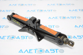Nissan Sentra 13-19 Jack