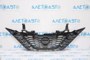 Radiator grill with badge Nissan Sentra 16-19 rest