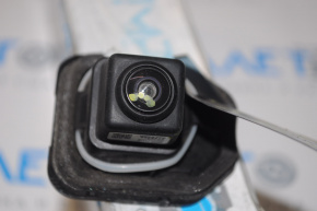 Rear view camera Nissan Rogue 14-20 small glass chip