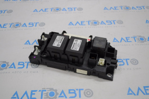 Fuse Box VVB Toyota Prius V 12-17