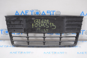 Front bumper grille central Ford Focus mk3 11-14 pre-rest gloss, broken fasteners