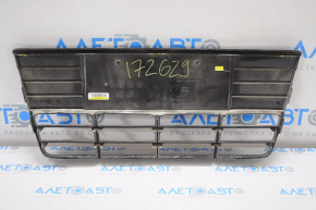 Front bumper grille central Ford Focus mk3 11-14 pre-rest gloss, broken fasteners