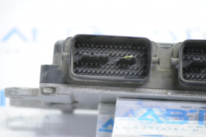 Block ECU engine computer Mazda3 2.3 03-09 guide pin breakage