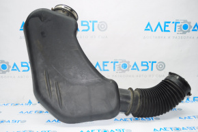 Air duct to manifold Chrysler 300 11-19 3.6