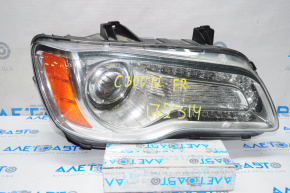 Headlight front right bare Chrysler 300 12-14 dorest halogen light, polishing
