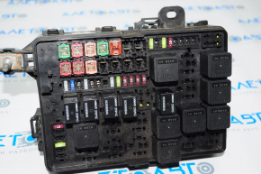 Chrysler 300 11-13 Underhood Fuse Box with Cover, No Wiring